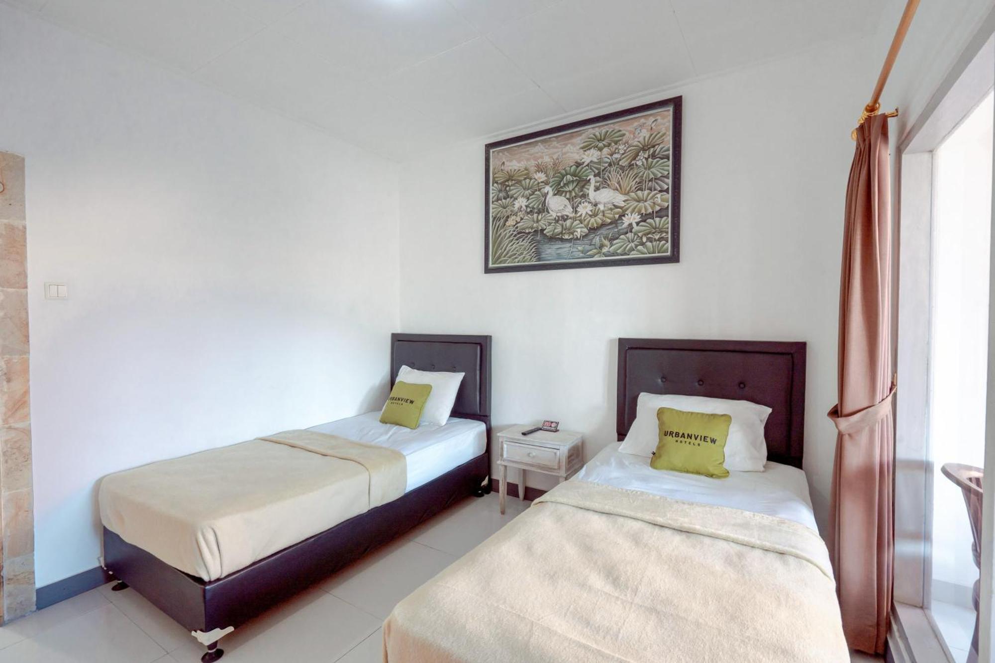 Urbanview Hotel Rasa Sayang Inn Tanjung Benoa Bali Kuta Selatan Exterior photo
