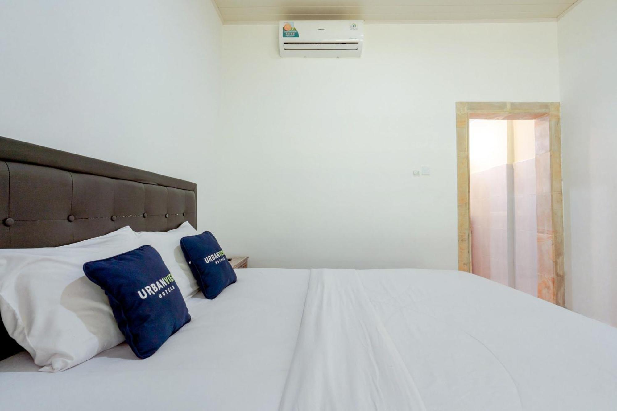 Urbanview Hotel Rasa Sayang Inn Tanjung Benoa Bali Kuta Selatan Exterior photo